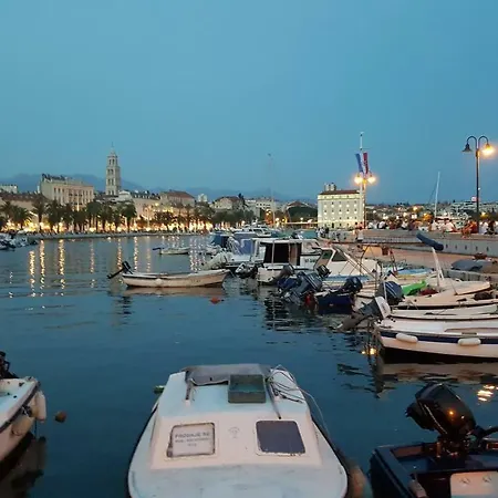 Arena 5-stars Premium-accommodation Апартаменты Макарска