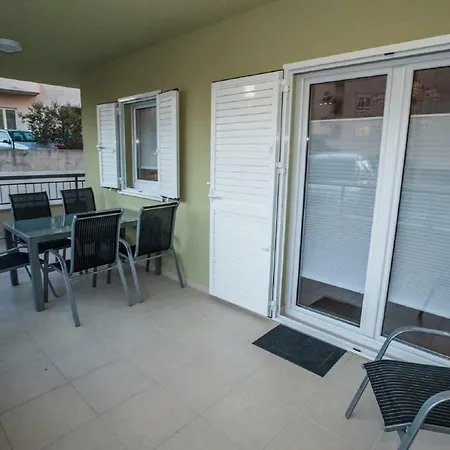 Апартаменты Arena 5-stars Premium-accommodation Макарска